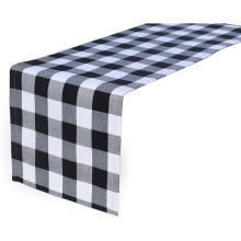 Reador Großhandel 14x108 Zoll Baumwollpolyester Mischung handgefertigt schwarz und rot plaid Tischläufer